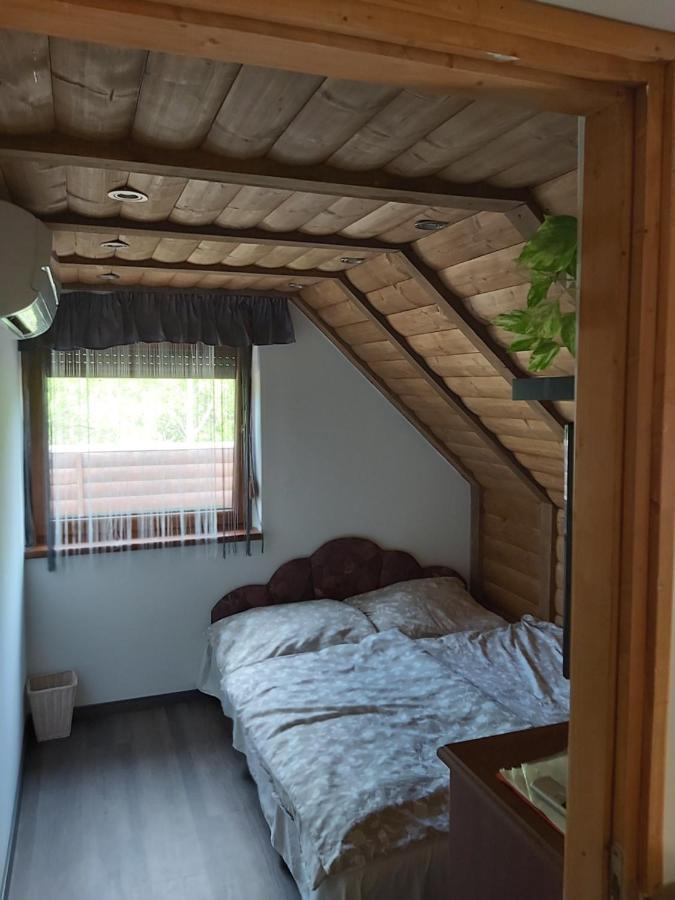 Vila Kovacsszenaja Vendeghaz Exteriér fotografie