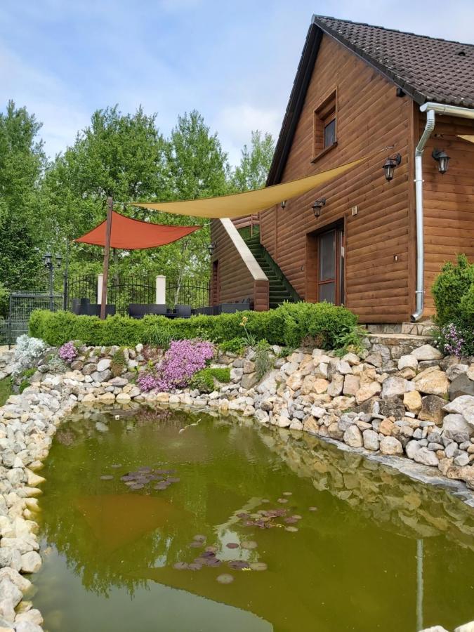 Vila Kovacsszenaja Vendeghaz Exteriér fotografie