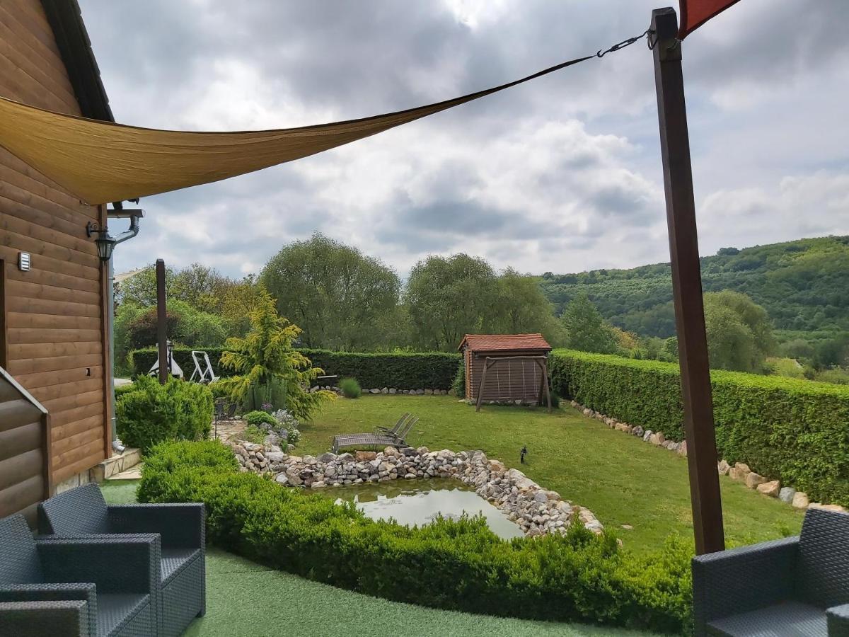 Vila Kovacsszenaja Vendeghaz Exteriér fotografie
