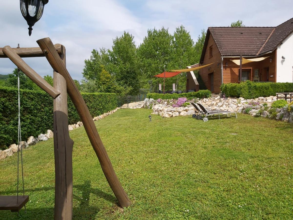 Vila Kovacsszenaja Vendeghaz Exteriér fotografie